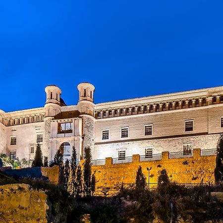 Illueca Hospederia Palacio Papa Luna מראה חיצוני תמונה